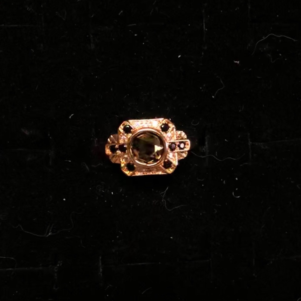 Fragrant Jewels Square Ring